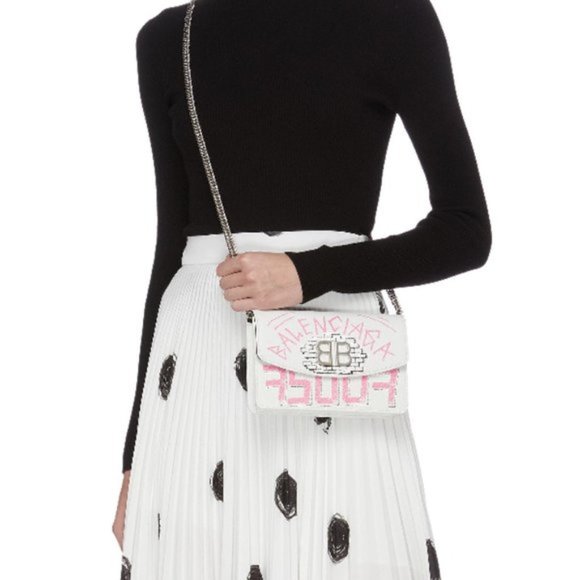 BALENCIAGA 'bb' Graffiti Print Leather Wallet - Picture 2 of 16